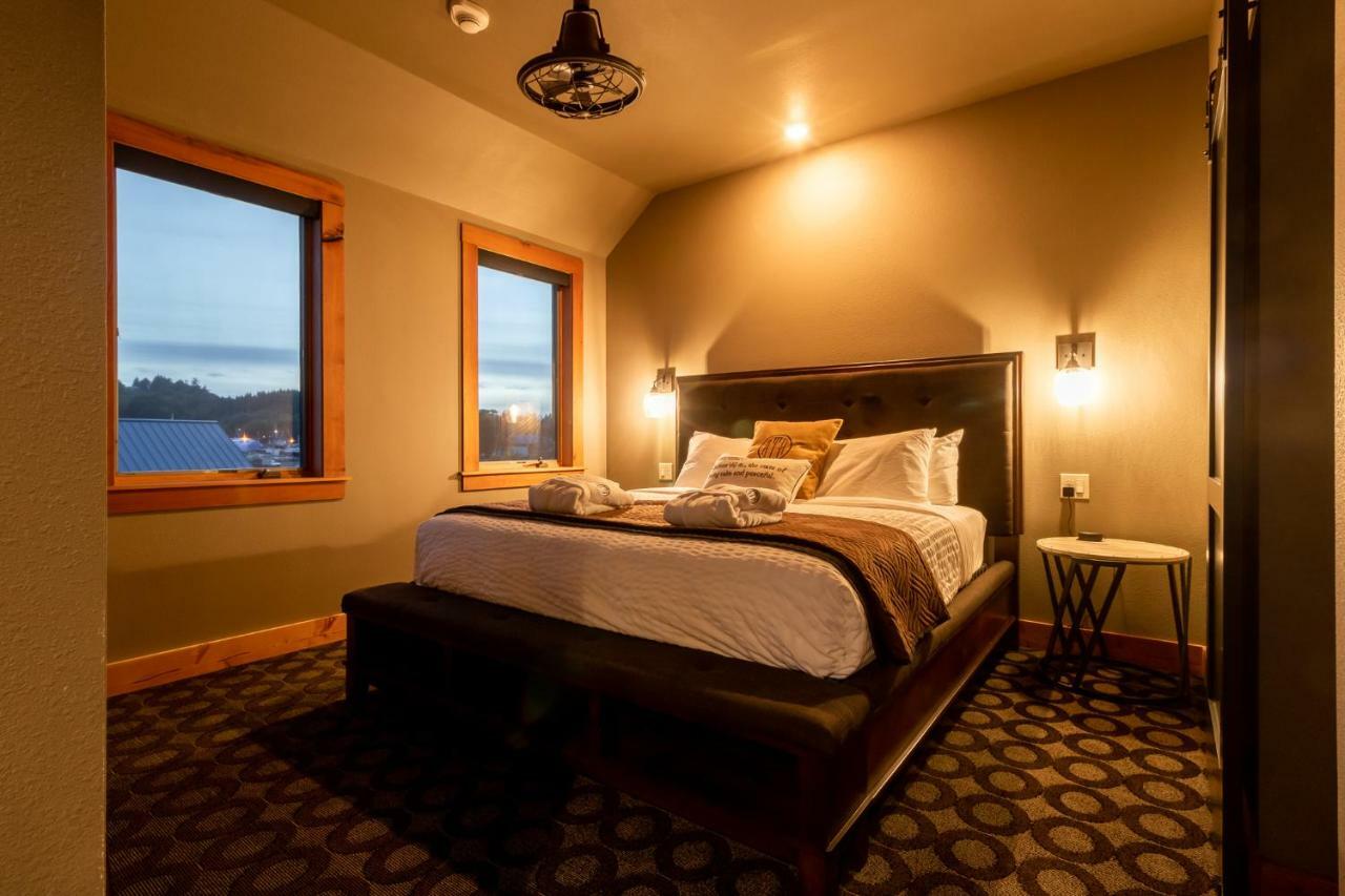 At The Helm Hotel Ilwaco Quarto foto